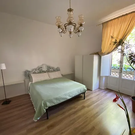 Officina Scrittoria Apartamento *